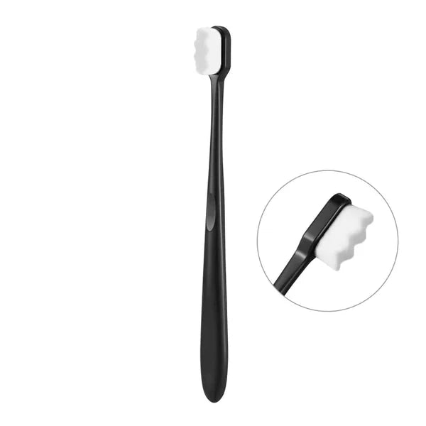 NANO TOOTHBRUSH & TRAVEL CASE فرشاة أسنان نانو وحقيبة سفر